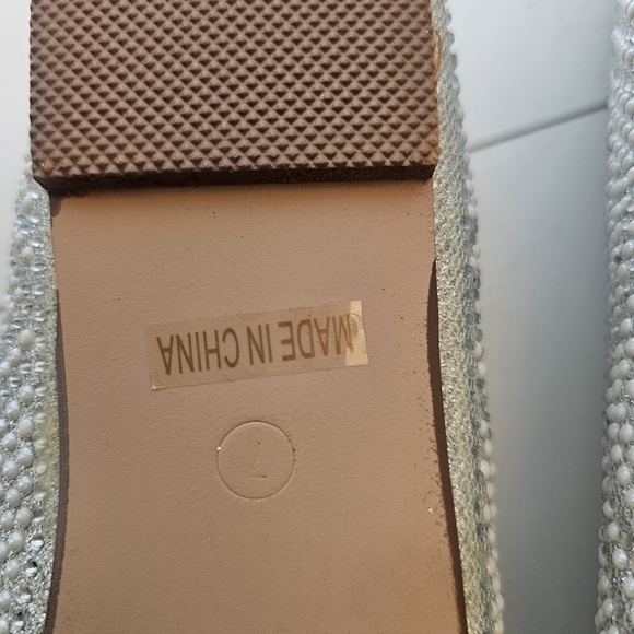 De Blossom Collection Glittering Silver Flats - Picture 14 of 16